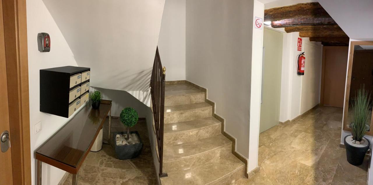 Apartaments Impro Mora d'Ebre Extérieur photo